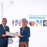 ▲자카르타 ‘UN 지역 관광 회의’에서 위디얀티 푸트리 와르다나 관광부 장관과 주라브 폴롤리카쉬빌리 UN관광 사무총장. 2025.4.16