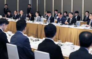 안 산업장관, 상호관세 피해국 베트남서 한국기업 만나… 인도네시아는 자체 대응마련