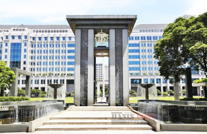 중앙은행, 글로벌 압력 속 루피아 방어 총력… 환율 안정화 조치 강화