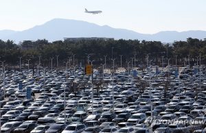인천공항 주차장 30대 차량털이범 구속…문 안 잠긴 차량 노려