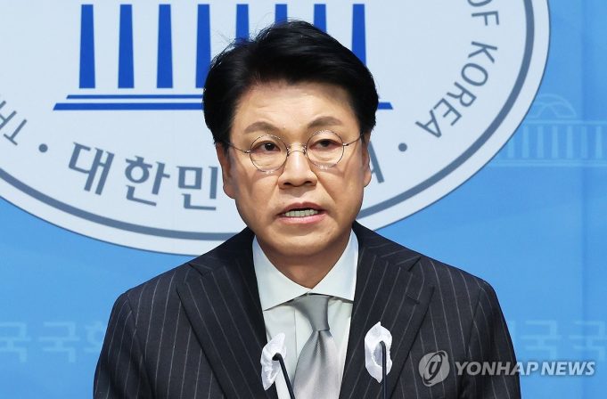 ‘성폭력 피소’ 장제원 전 의원 숨진 채 발견…현장에 유서