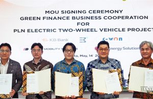 KB뱅크, 전기 오토바이 생태계 지원 MOU 체결
