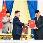 ▲프라보워 수비안토 대통령과 리창 중국 국무원 총리가 참석한 가운데 양국은 각종 업무 협약을 하고 있다. 2025.5.25