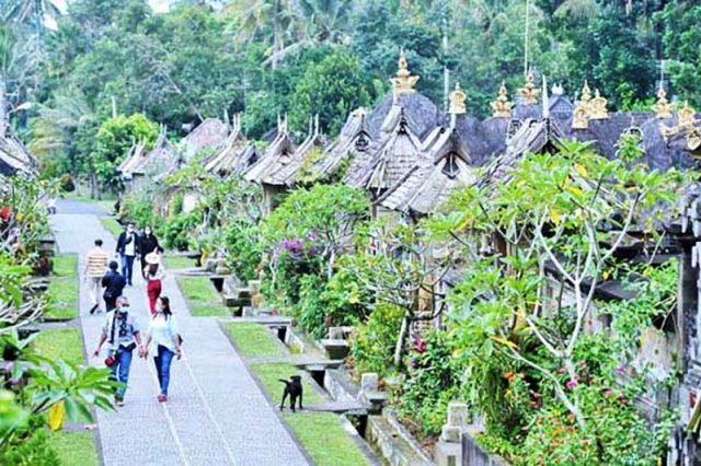 발리, 외국인 관광객