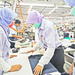 스리텍스 공장 노동자 사진 PT Sri Rejeki Isman Textile사