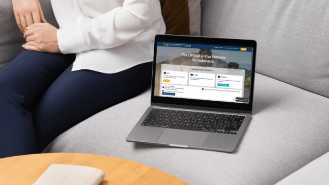 인도네시아 이민국 비자 및 체류 허가 신청 확인 안내. 사진 이민국