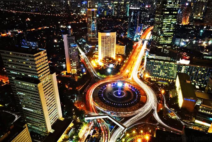 자카르타의 밤이 달라진다 수디르만-탐린 ‘차 없는 밤’ 시범 운영