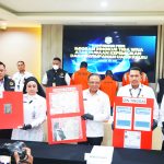 서부 자카르타 이민국, 위조지폐 소지 및 거주 허가 위반 혐의 외국인 3명 체포