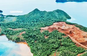 프라보워, 라자암팟 니켈 광산 4곳 허가 전격 취소