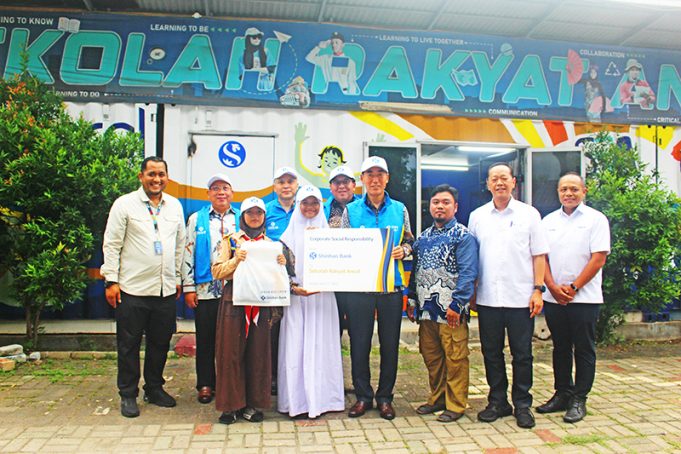 신한인도네시아은행, 자카르타 북부 지역 학교에 교육지원 봉사활동 펼쳐