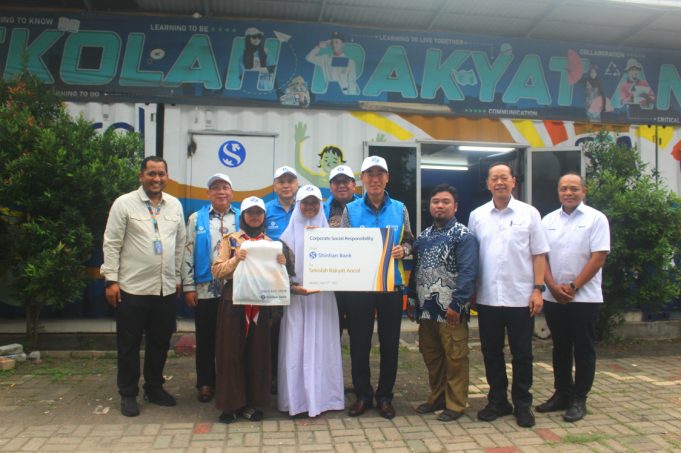 신한인도네시아은행, 자카르타 북부 지역 학교에 교육지원 봉사활동 펼쳐