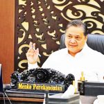 아일랑가 하르타르토 경제조정부 장관