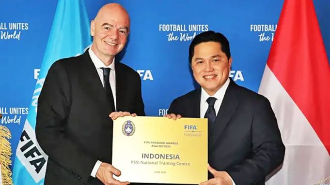 축구협회 신수도 훈련 센터 건립 공로FIFA 금상 수상