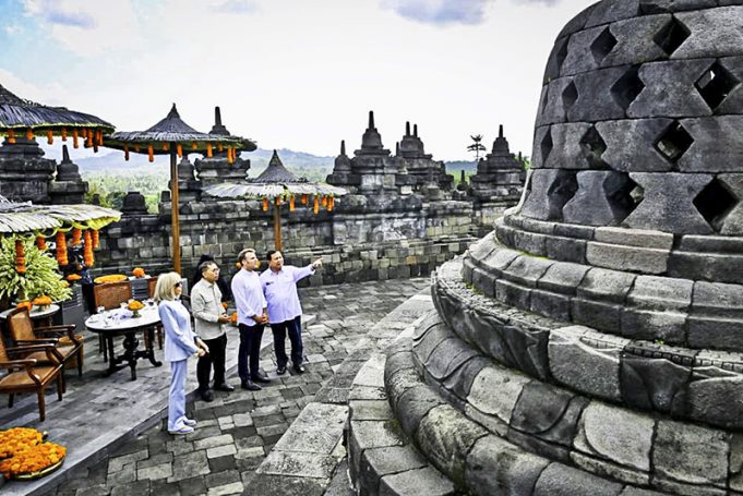 보로부두르 사원, 체어리프트 영구 설치