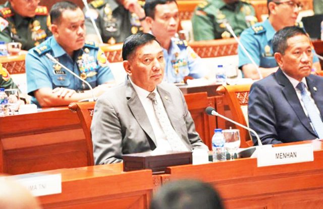 샤프리 샴수딘 인도네시아 국방장관. Menteri Pertahanan (Menhan) Sjafrie Sjamsoeddin