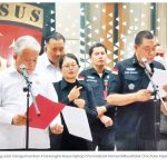 인도네시아 검찰총장실은 교육문화연구기술부 사업과 관련된 크롬북 조달 비리 의혹에 대해 발표하고 있다. 2025.7.16.