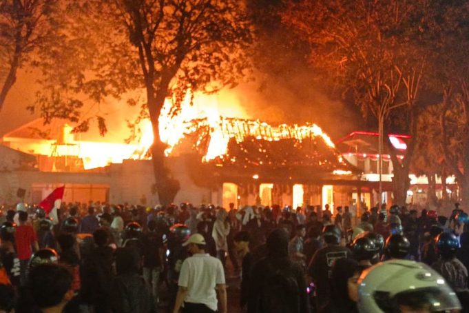 8월 폭력시위 관련 용의자 959명 지정 미성년자 295명 포함