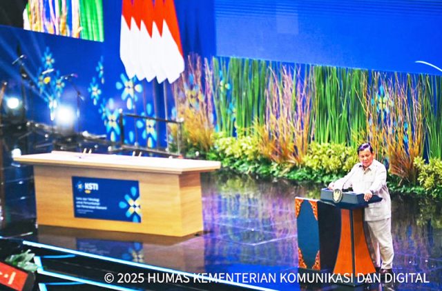 프라보워 대통령, 반둥 공과대학교 '2025 과학기술산업 컨벤션(KSTI)' 개회사 연설. 2025.8.9