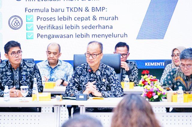 아구스 구미왕(Agus Gumiwang) 산업부(Kementerian Perindustrian) 장관