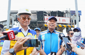 도로공사, 시위로 파손된 도심 톨게이트 7곳 중 4곳 운영 재개