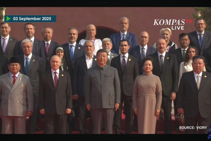 인도네시아 외교 원칙 ‘자유롭고 적극적인(Bebas-Aktif)’… 中 열병식 선 프라보워