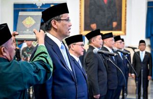 프라보워, 시위 진정되자 내각 개편…’시위대 표적’ 재무장관도 교체