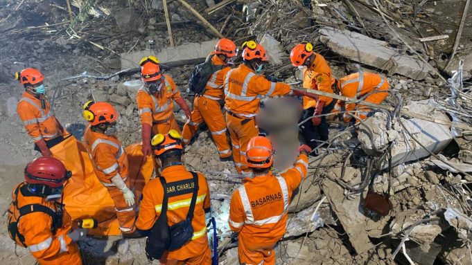 알 코지니 기숙학교 재건에 국가 예산 투입 촉구