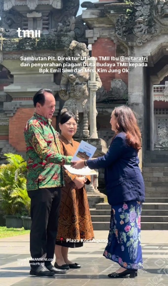 국립인도네시아민속촌(TMII), 김정옥 씨를 문화홍보대사로 위촉