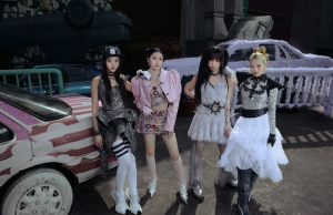 비비업(VVUP), 데뷔와 동시에 글로벌 차트 평정