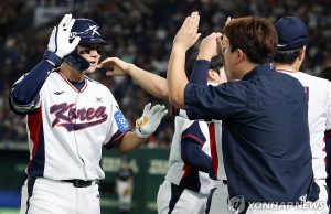 (영상) 한국 야구, 9회말 2사서 김주원 극적 동점포…일본과 7-7 무승부
