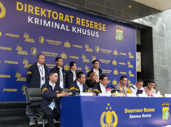 경찰, 40억 루피아 규모 불법 수입 중고 의류 압수