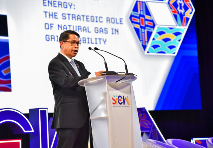 인도네시아, “지역 에너지 안보 허브로 도약”… 청정에너지 전환 가속