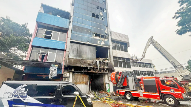 20여명 사망자가 발생한 자카르타 중심가 화재 건물