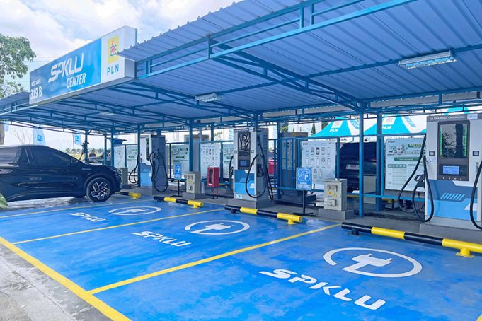 전력공사(PLN), AI 기술 도입으로 전기차 충전소 혁신 가속화