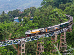 인도네시아 페칼롱안 폭우로 철도 마비… KAI, 열차 78편 운행 취소 및 전액 환불 조치