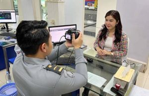 남부 자카르타 이민국, 불법 ‘유료 촬영 행사’ 개최한 중국인 13명 전원 추방