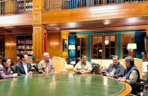 프라보워 대통령, 5대 기업 총수와 심야 회동… ‘주식회사 인도네시아’ 드라이브 본격화