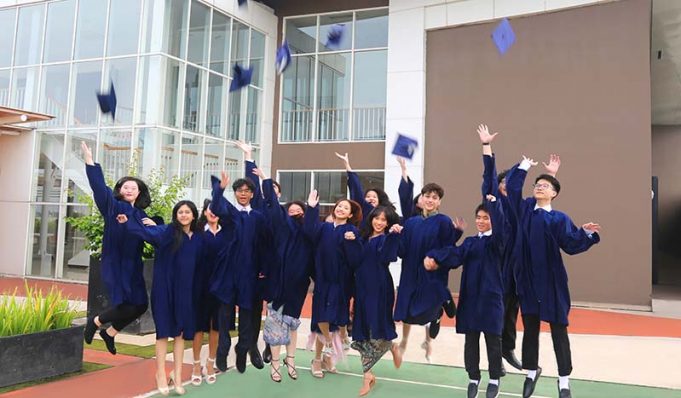 대학 입시 성공의 열쇠: NJIS, IB 프로그램으로 교실 밖 세상을 준비하다