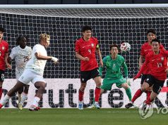 코트디부아르와 평가전 하는 한국 대표팀