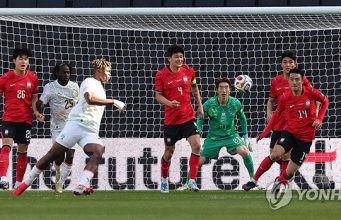 코트디부아르와 평가전 하는 한국 대표팀