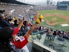 야구 개막 첫 주말, 뜨거운 응원전