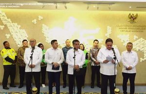 정부, 사업주에 엄중 경고… “종교절 상여금(THR) 7일 전 전액 지급 의무화, 분할 불가”