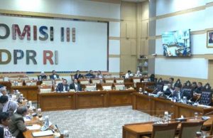 인도네시아 국회, 인권활동가 산성액 테러 규탄 및 철저 수사 촉구