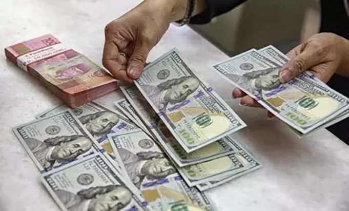 달러당 1만 7,000루피아 돌파… 국제 유가 급등·지정학적 불안 ‘이중 충격’