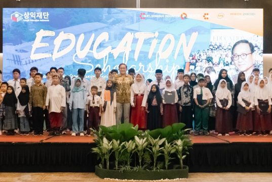 “붉은 말처럼 힘찬 도약”… 제14회 상익재단 장학행사, 인니 치깐데서 성황리 개최