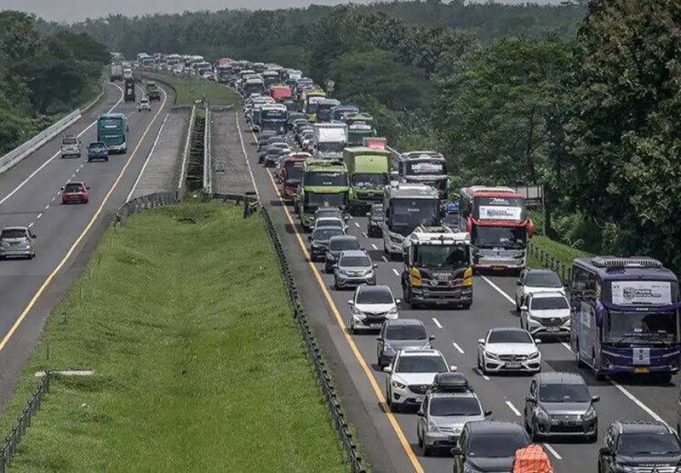 교통부, 르바란 귀성 대이동 앞두고 화물차량 운행 지침 발표