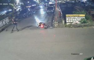 인권활동가 안드리 유누스, 정체불명인물에게 황산테러…화상 24% 입어