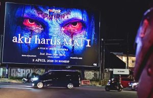 자카르타 주정부, 혐오 논란 공포영화 ‘아쿠 하루스 마티’ 옥외 광고 전격 철거