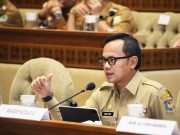 내무부 차관 “e-KTP 분실 시 벌금 아닌 재발급 비용 부과” 방침 해명