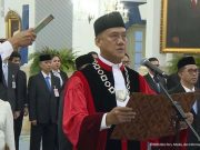 리엑 프리스바워노, 신임 인도네시아 헌법재판관으로 공식 취임